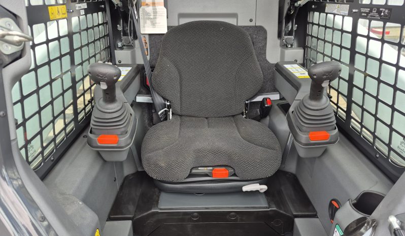 2025 Bobcat T64 High Flow full